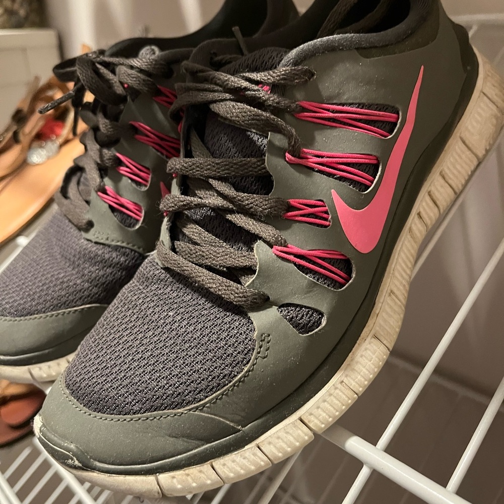 Nike Free Runs